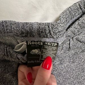 Roots salt and pepper grey sweatpants.